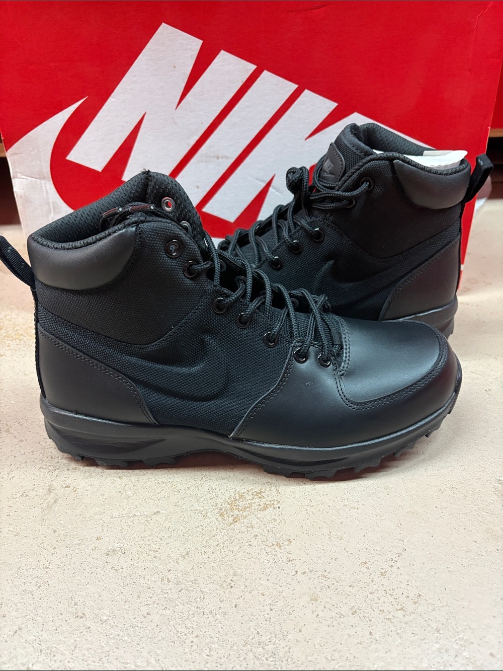 Nike Manoa Men’s Black Lace-Up Ankle Boots